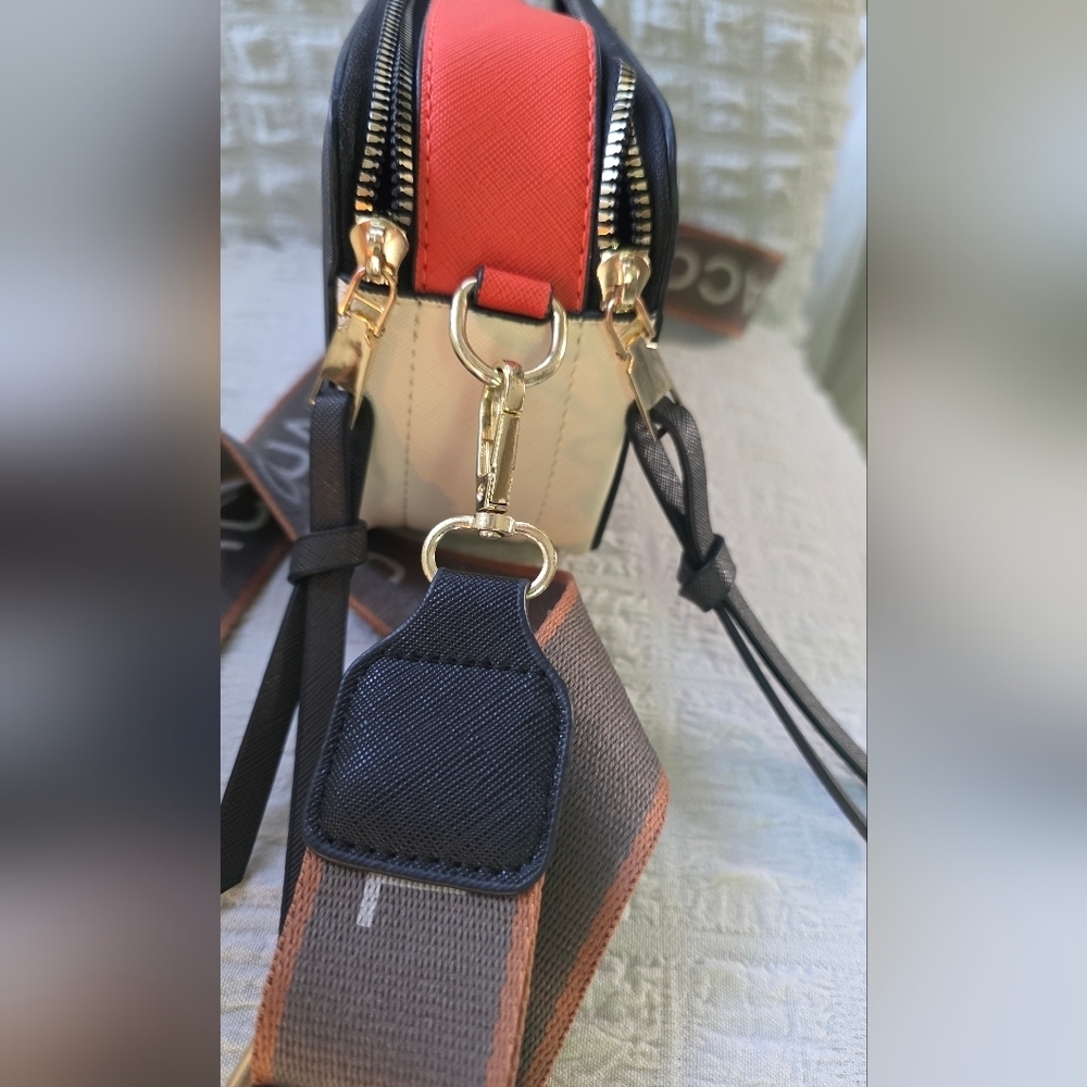 Marc Jacobs Black and Orange Crossbody Bag - Picture 7 of 10